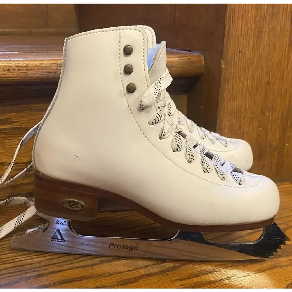 Riedell 25 Motion Figure Skates Girls Size 1 Medium - Picture 2 of 11